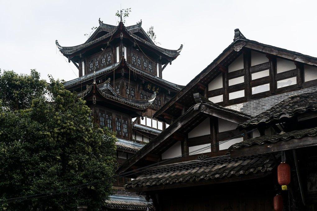 探寻天涯,畅言怎么办,我妈妈离异的,之前交了个黑人留学生男朋友,现在怀孕了,怎么办?!
